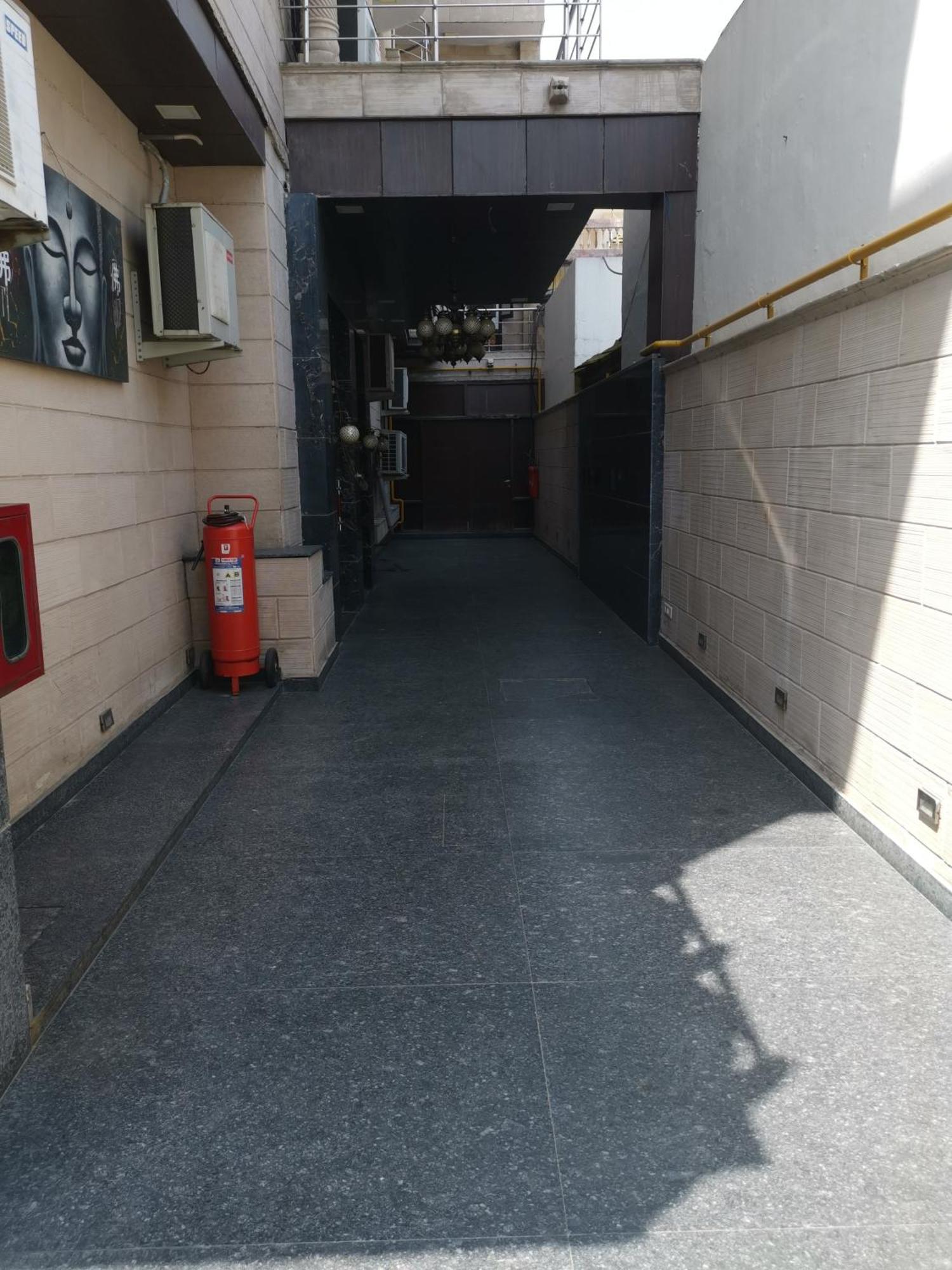 Hotel Pk Residency ノイダ エクステリア 写真